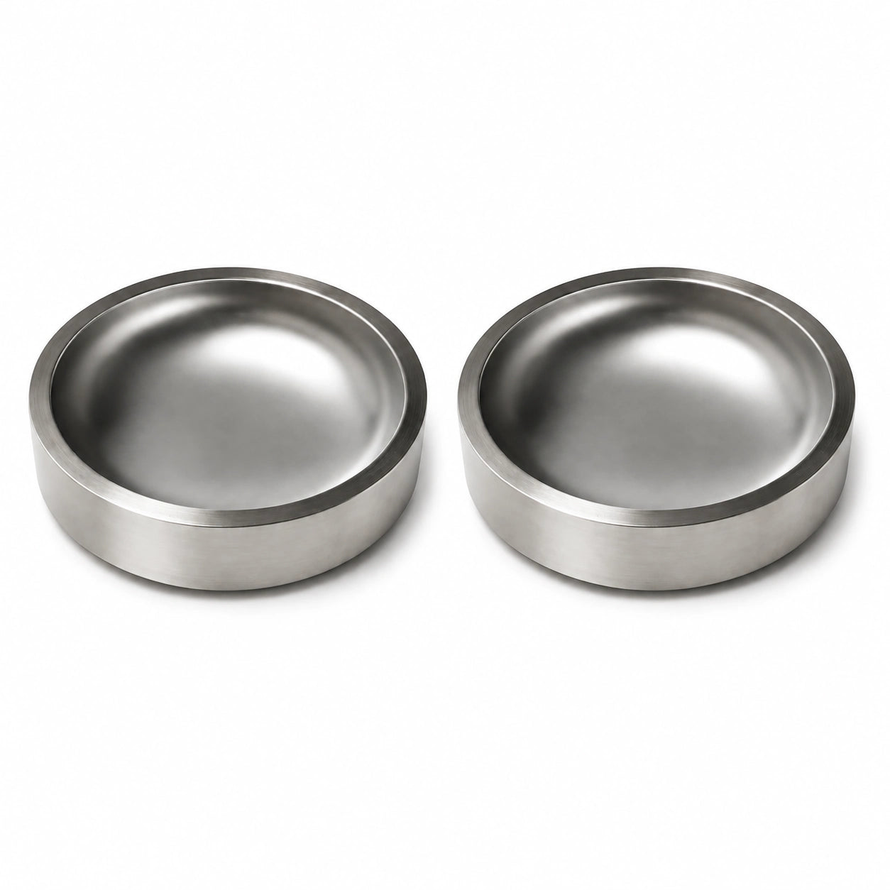 2-pack stainless steel pet bowls—one for food and one for water. A practical, budget-friendly feeding set for dogs and cats.
