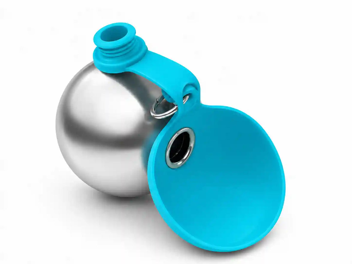 Turn the Bottle Cover Into a Built-In Drinking Bowl for Easy Pet Hydration