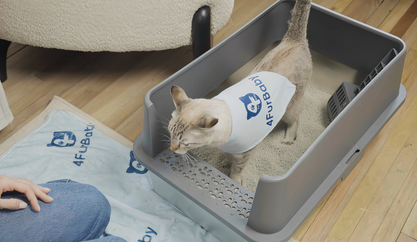 cat in 4furbaby litter box